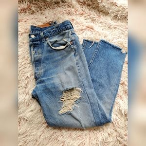 Vintage destroyed levi jeans